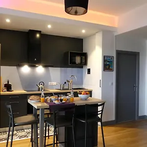 Appartement Le Riviera - Magnifique Studio De 35m2 Avec Terrasse Panoramique Et Garage Privatif, Aix-les-Bains