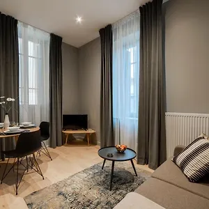 Appartement Blazac Furnished Flat, Aix-les-Bains